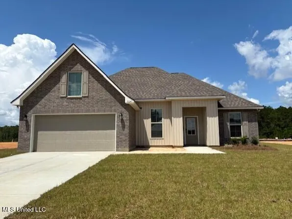 15241 High Point Dr, Gulfport, MS 39503