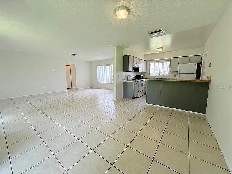10122 Mason Dixon Cir — Photo 11