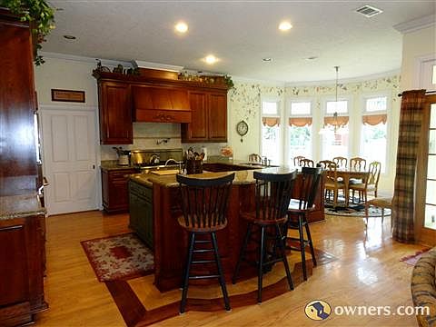 Kitchen and eat-in area