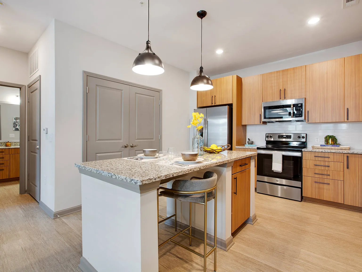 Vesta City Park Apartments — Photo 4