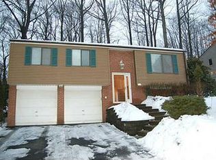 237 Josephs Ln, Pittsburgh, PA 15237