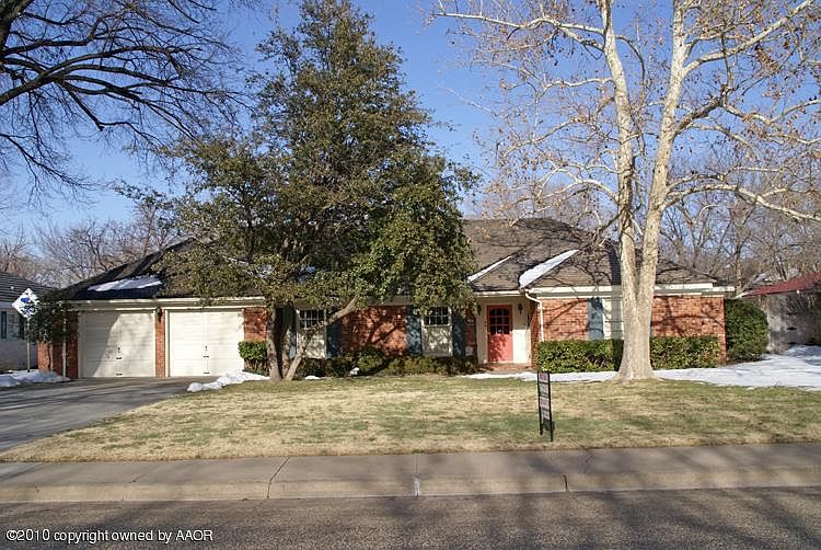 1st image of 2326 Hawthorne Dr