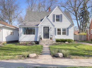 81 W 21st St, Holland, MI 49423