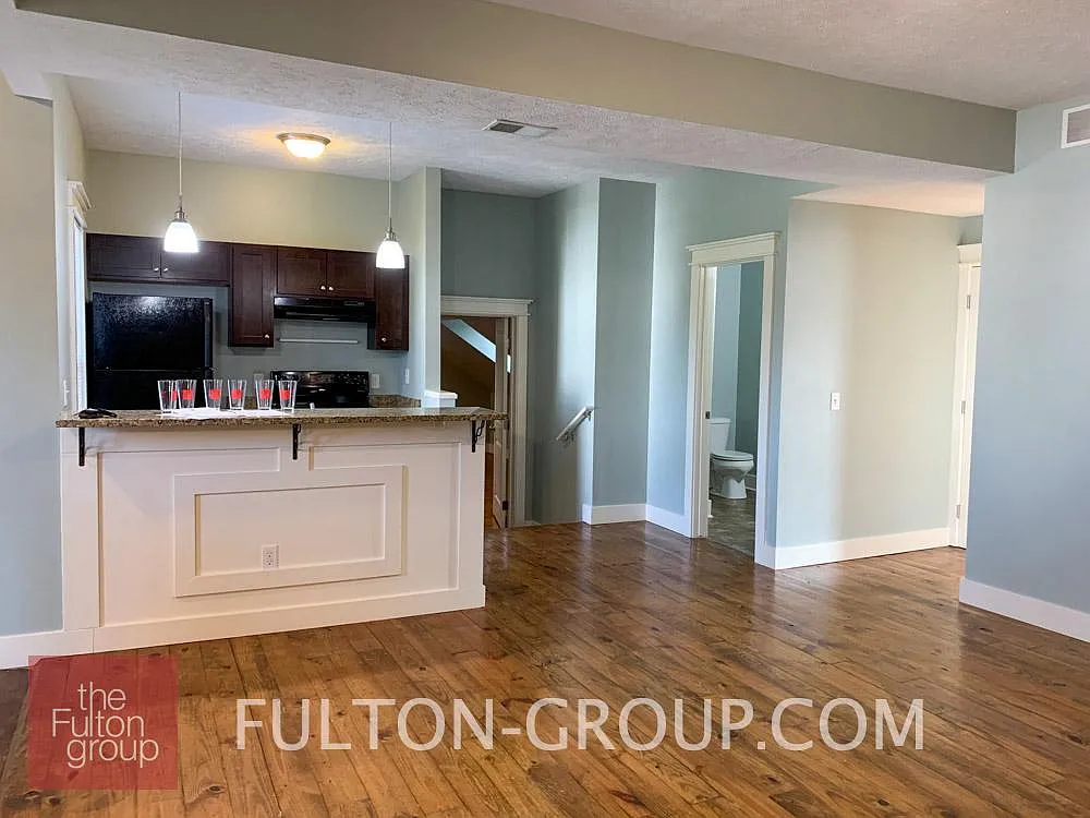 Building Photo - 851 Watson St SW #2