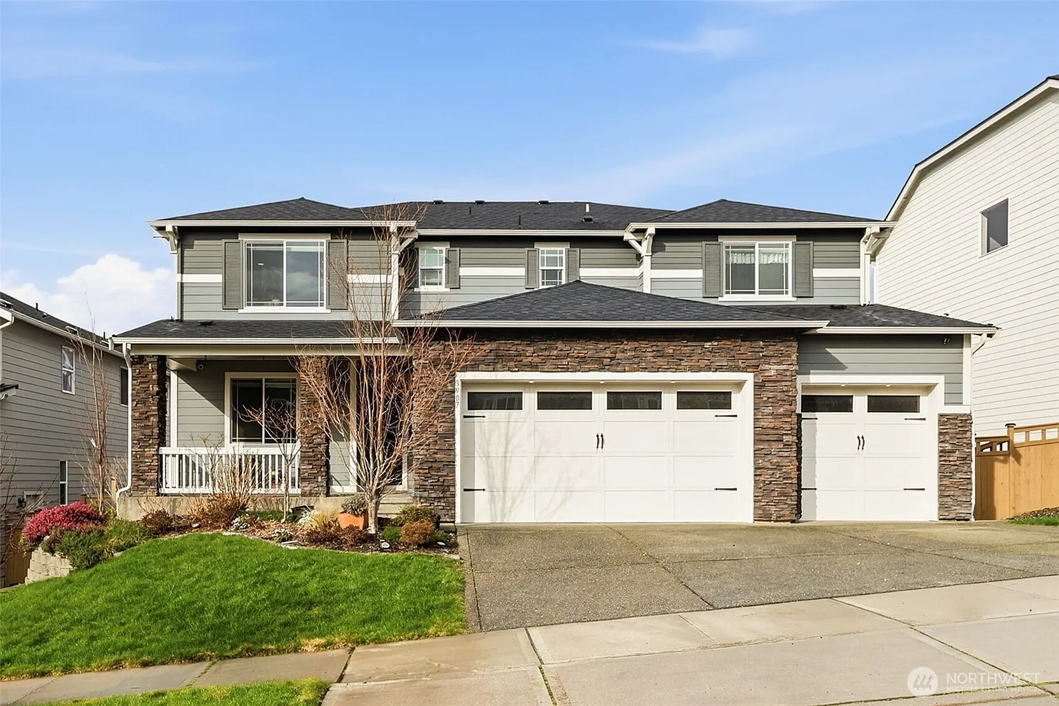 3907 14th Avenue SE photo 1