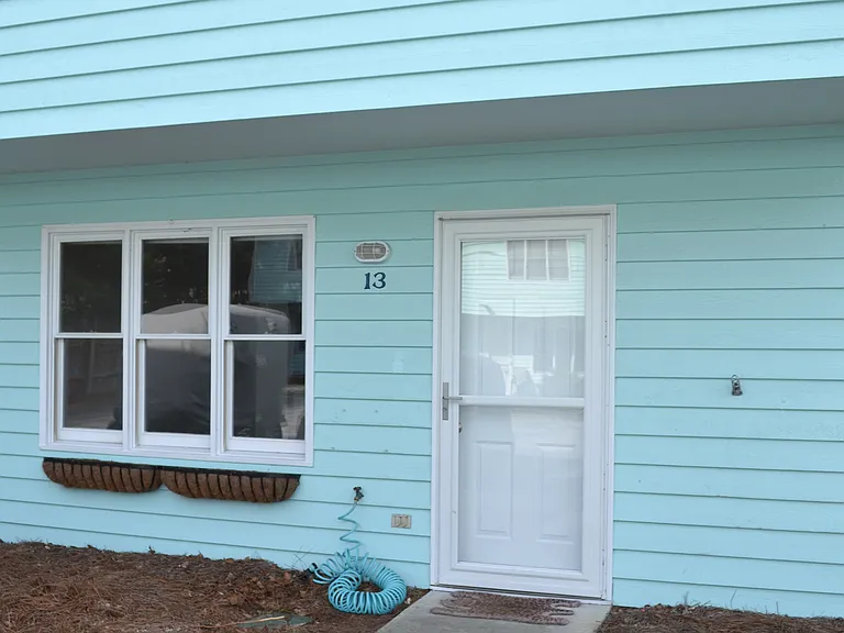 300 Osprey Ridge Dr — Photo 2