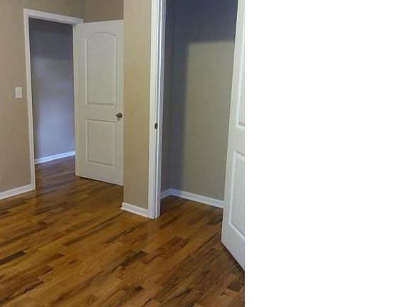 5th image of 4912 W Superior St