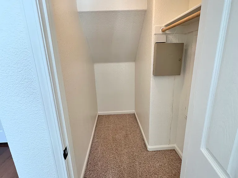 2520 Napoli Dr — Photo 11