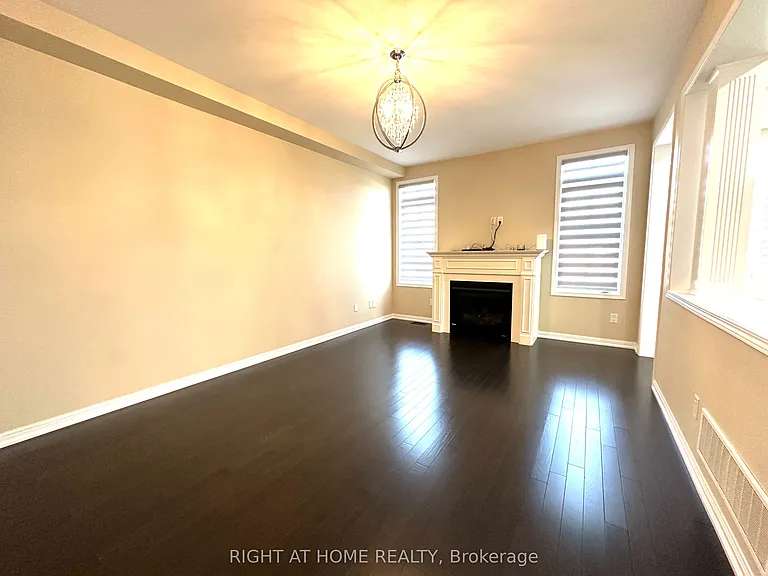 116 Hurst Dr — Photo 21