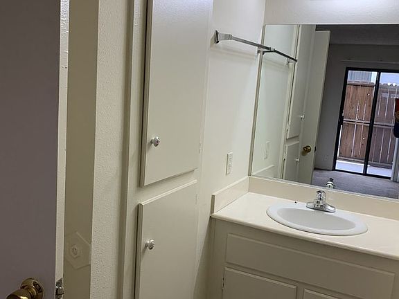 4th image of 1500 E Wilson Ave APT 206