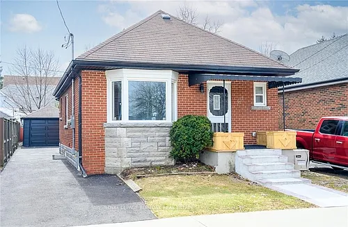 150 Brucedale Ave E #LOWER Photo 1