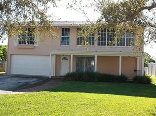 16116 6th St E, Redington Beach, FL 33708