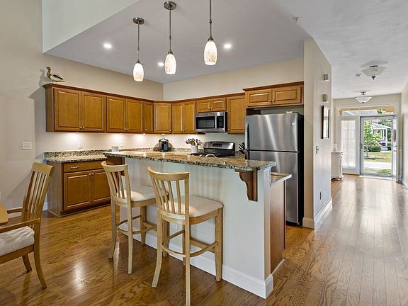 4th image of 45 Grey Hawk Dr #578