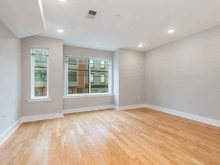 2521 Cecil B Moore — Photo 19