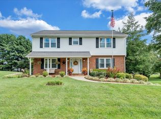 8108 Hunters Trl, Roanoke, VA
