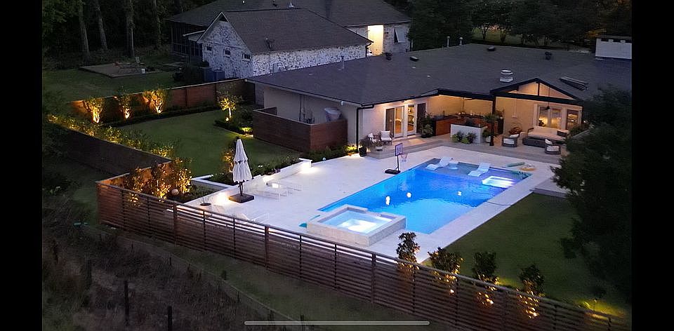 1st image of 5700 Sandalwood Dr