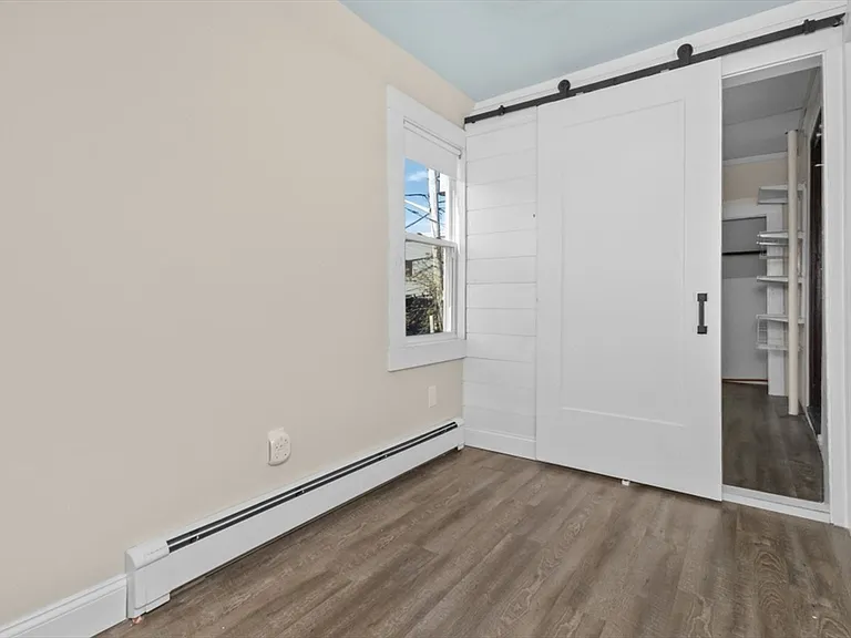 15 Wave Way Ave — Photo 15