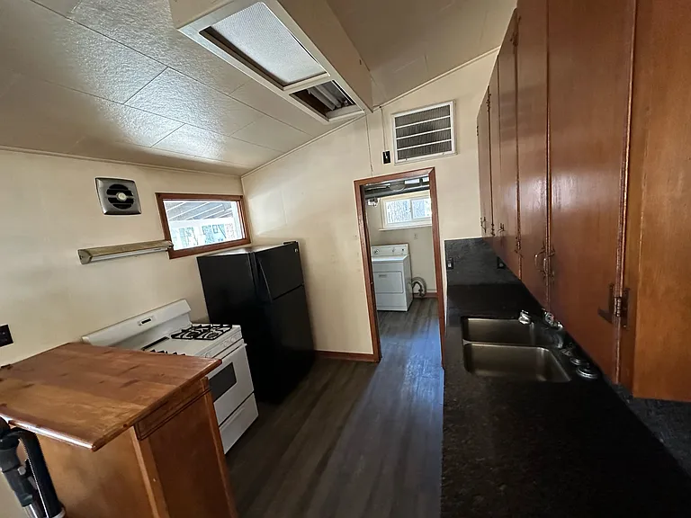 307 Pineland Dr — Photo 19