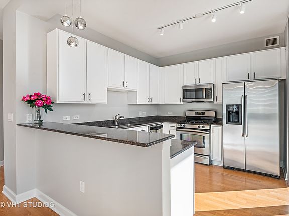 2nd image of 233 E 13th St APT 609