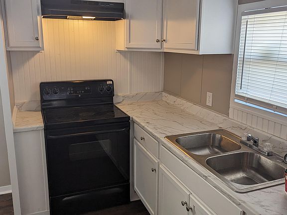 4th image of 5035 N Main St #Ce-058
