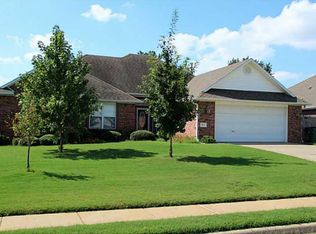 811 Nicholson Ave, Springdale, AR 72764