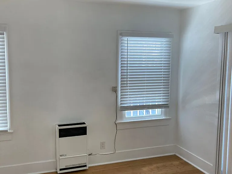 "Lofts @ Larchmont"- Lofts at Larchmont LLC — Photo 16
