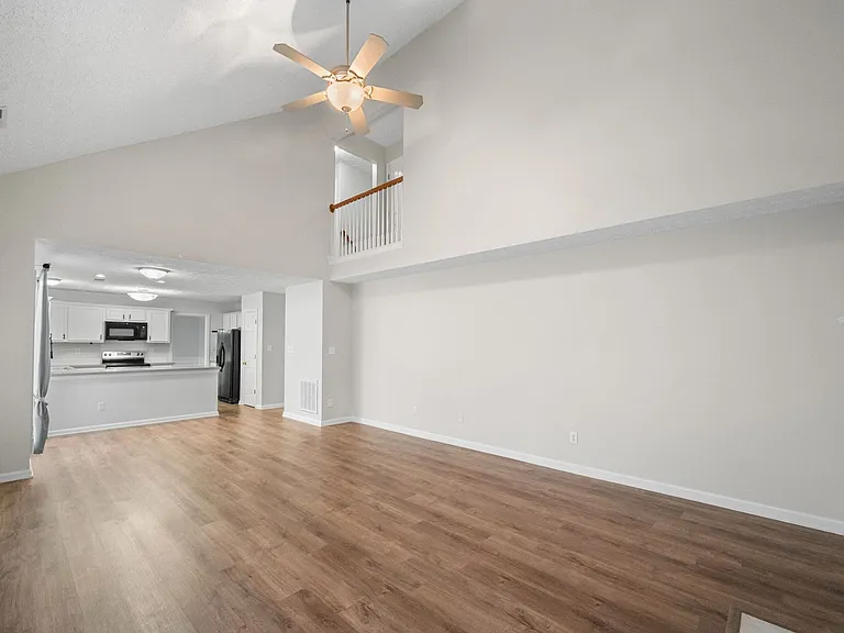 10945 Symington Cir — Photo 10