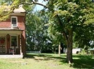 44 S School House Rd, Thomasville, PA 17364