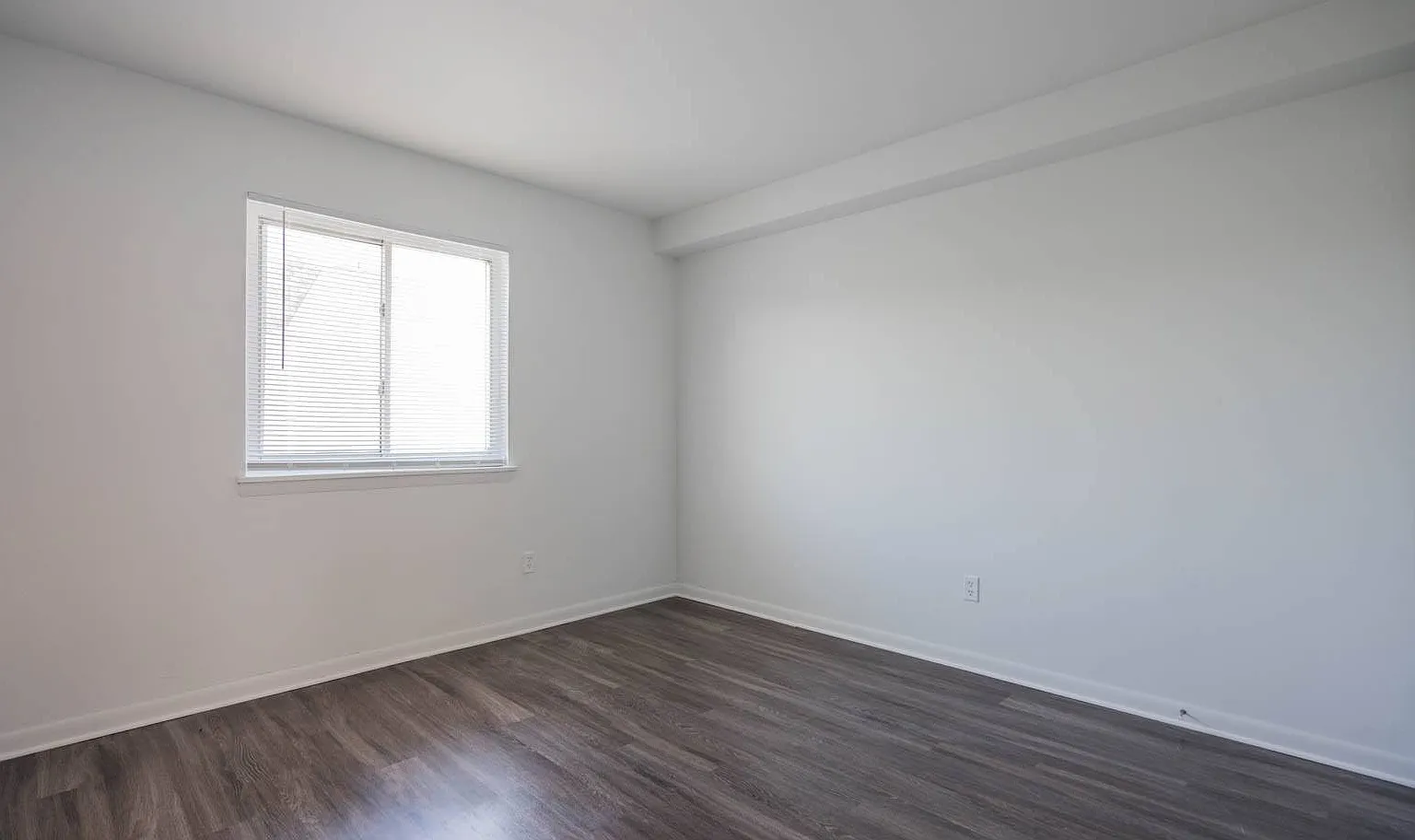 Jefferson Flats — Photo 3