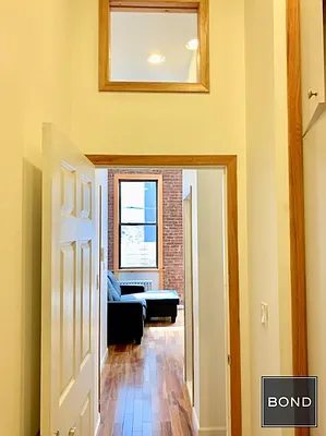 Rented by Bond New York | media 16