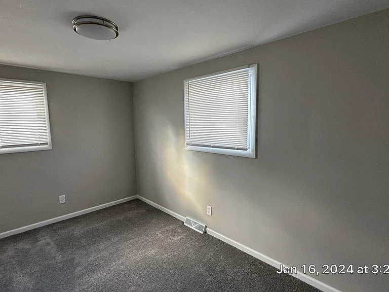 3222 Hilton St NW — Photo 10