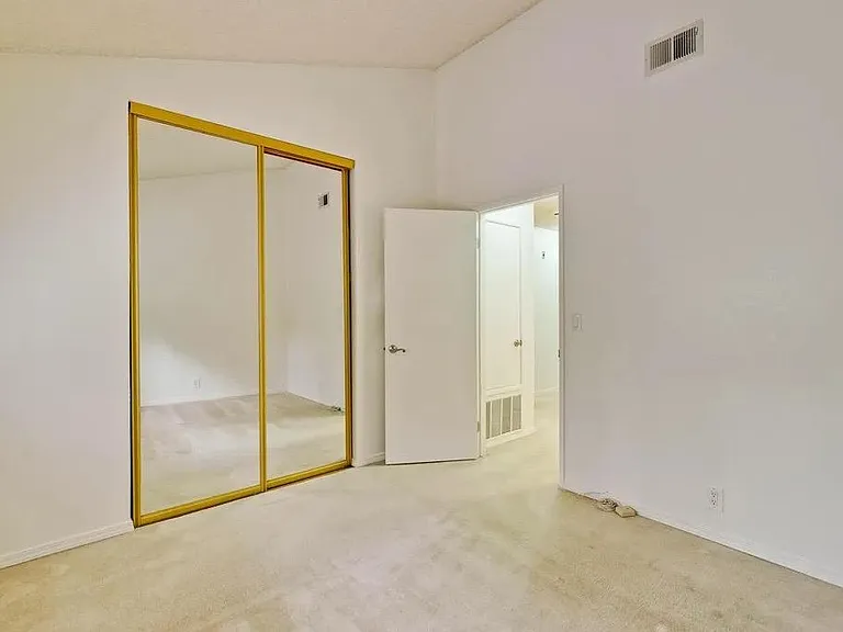 1400 Bowe Ave #2008 — Photo 19