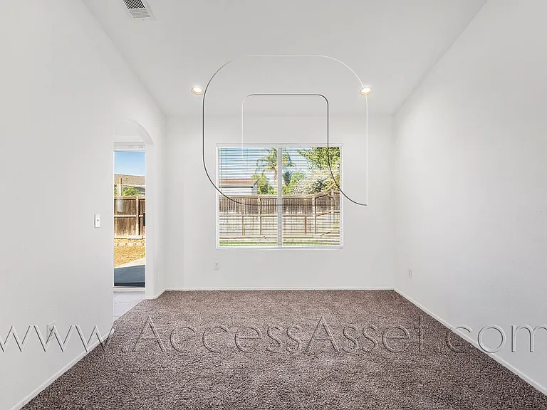 35847 Gerard Dou St — Photo 11