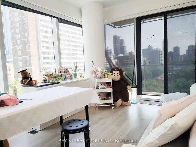 3 Gloucester St #2 — Photo 5
