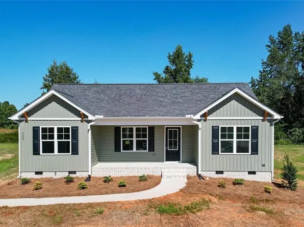 525 Grooms Rd, Reidsville, NC 27320