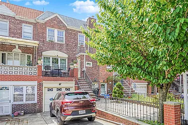 2622 Fillmore Avenue