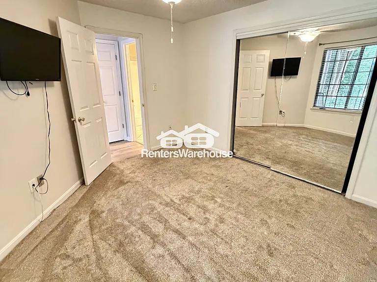 2510 Airy Hill Cir #A — Photo 15