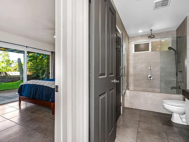 33 Hoe St — Photo 17