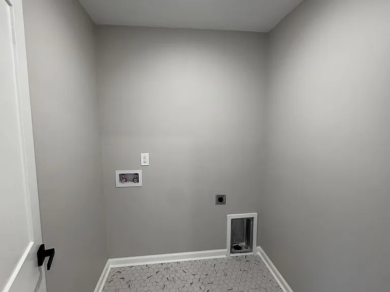 110 Cheryl Ct — Photo 11