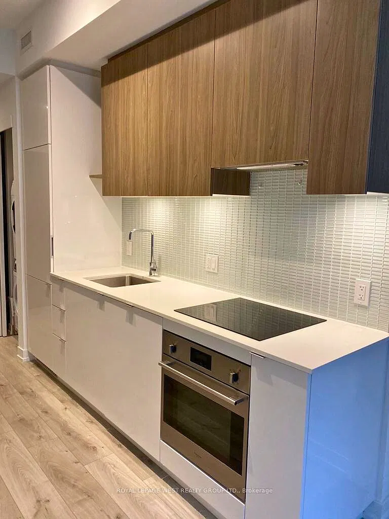 2 bed, $2,300 — Photo 4