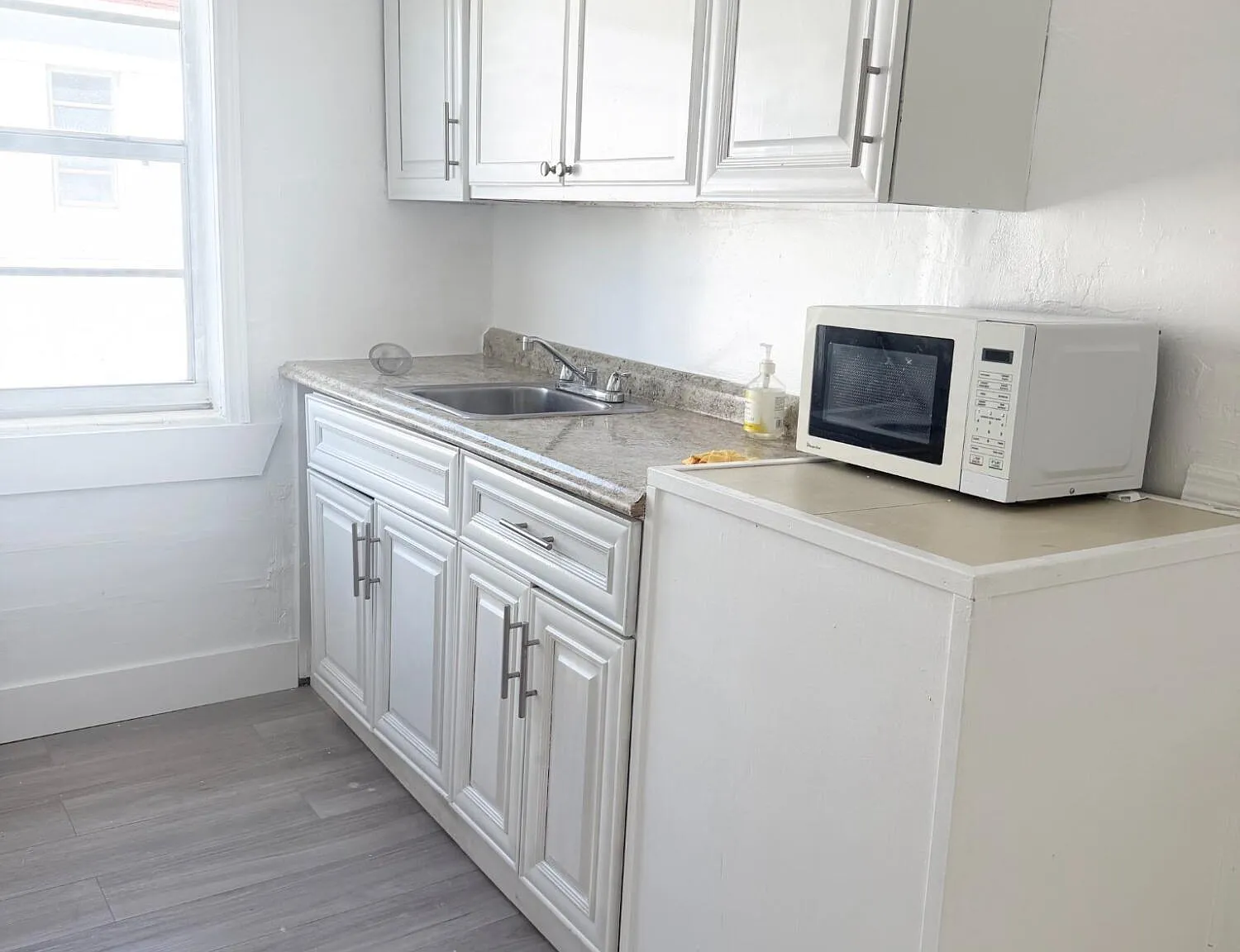 1 bed, 1.0 bath, 580 sqft, $1,790 — Photo 3