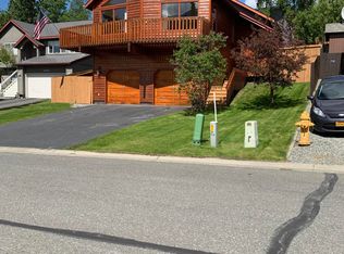 18551 Gibens Cir, Eagle River, AK 99577