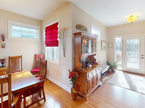 2nd image of 3009 Burnham Dr