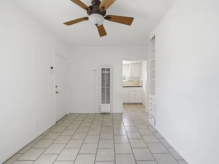 4914 Maine Ave — Photo 5