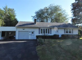 26 Richland Dr, Glenville, NY 12302