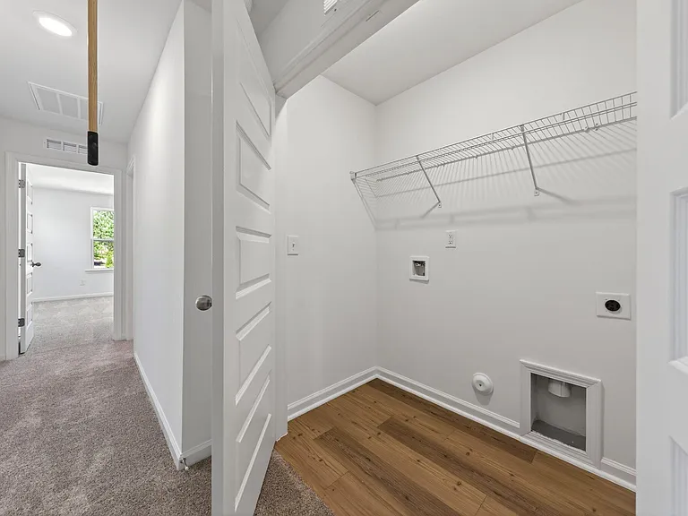 200 Parker Ln — Photo 14