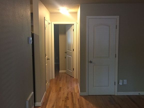 5th image of 2519 SE Pine St #5165442