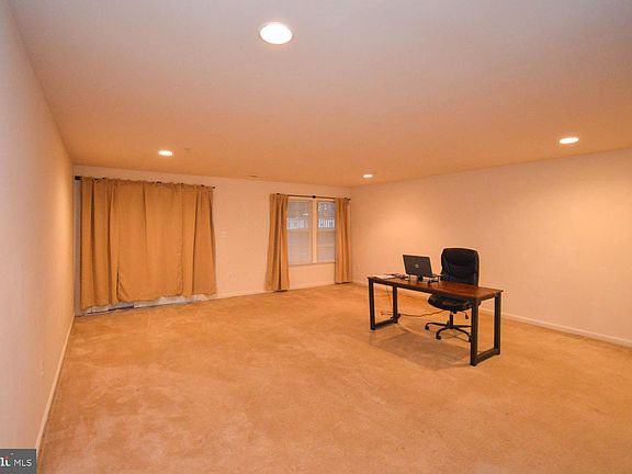 5th image of 45465 Monterey Ln