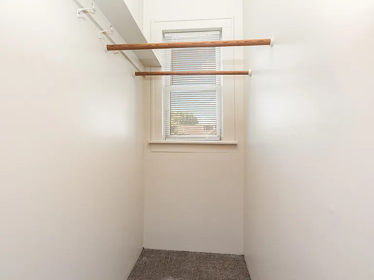 1000 Center Ave #6 — Photo 10