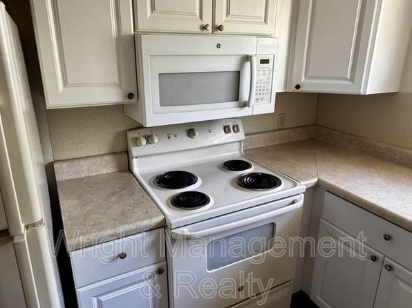 14464 Reuter Strasse Cir APT 605, Tampa, FL 33613